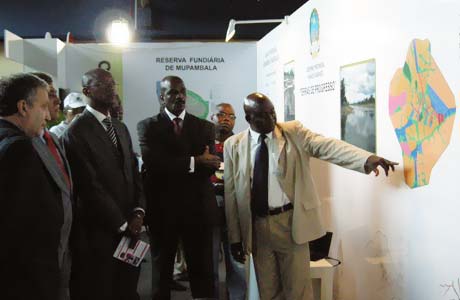 Stand do Governo de Kuando Kubango, na SIMA IV
